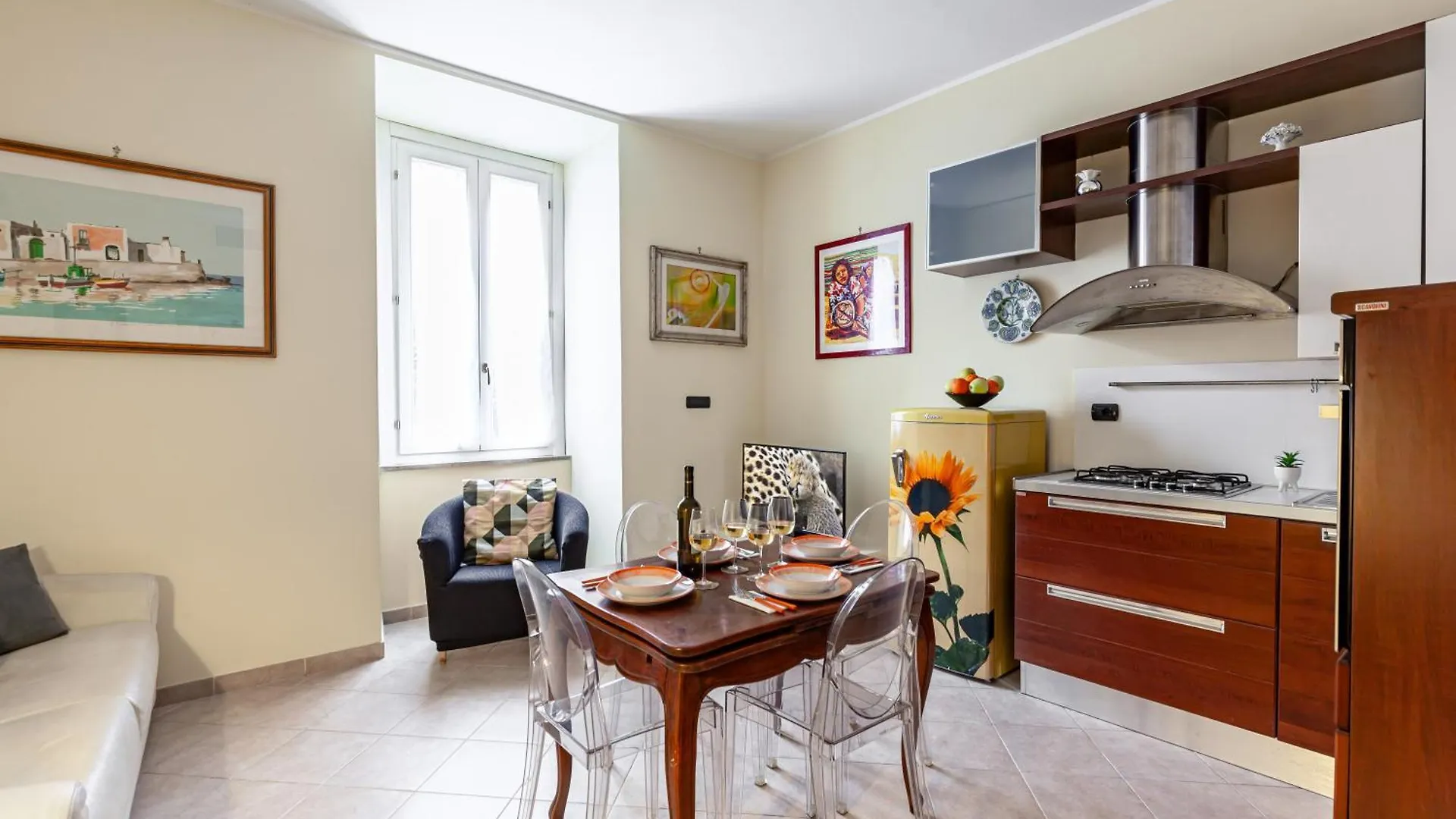 Hostly-Volturno Suite Apartment-Center Of Rome Italy