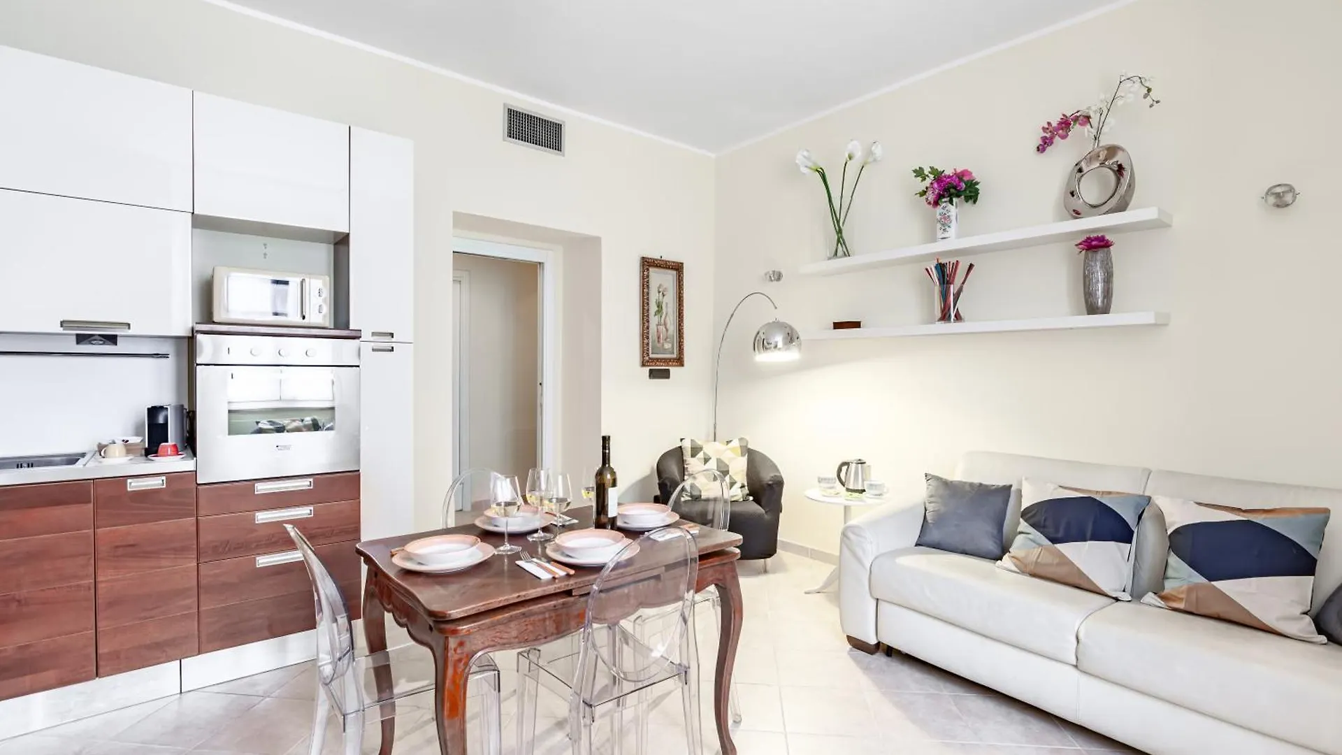 Hostly-Volturno Suite Apartment-Center Of Rome Apartment