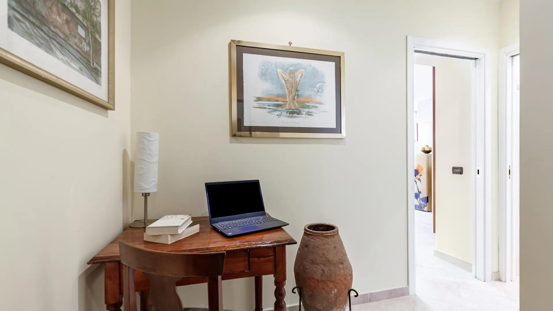 Hostly-Volturno Suite Apartment-Center Of Rome Apartment